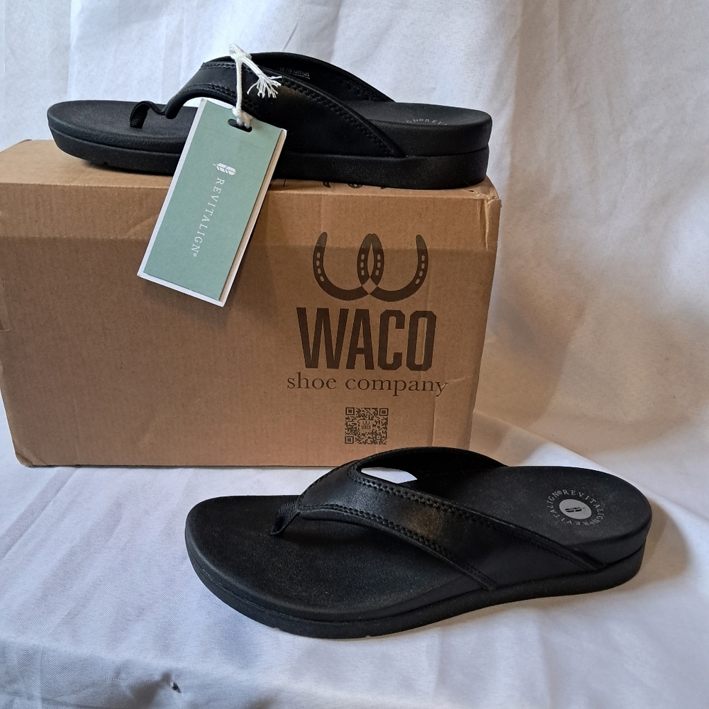 NWT Womens WACO Shoreline Shimmer Flip Flops Sz 9B
